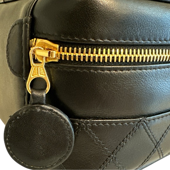 💎Chanel Quilted Coco Vanity Case💎 - Picture 8 of 12